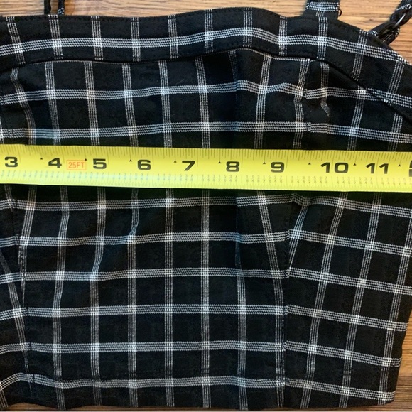 Hollister Black/White Plaid Checked Cropped Tank Adj Straps Smocked Back Size XS - Picture 8 of 8